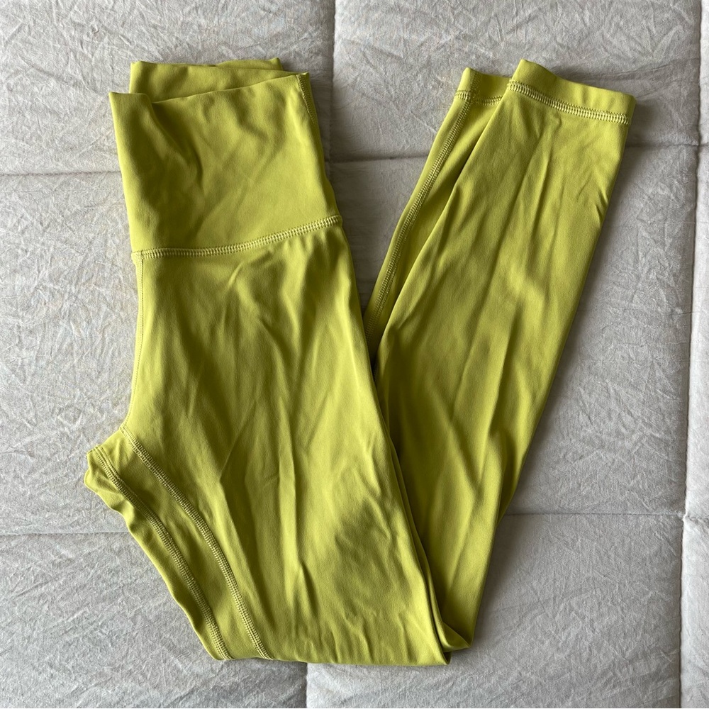 Lululemon Align Pant Size 2 / 25 inch inseam in Yellow Pear